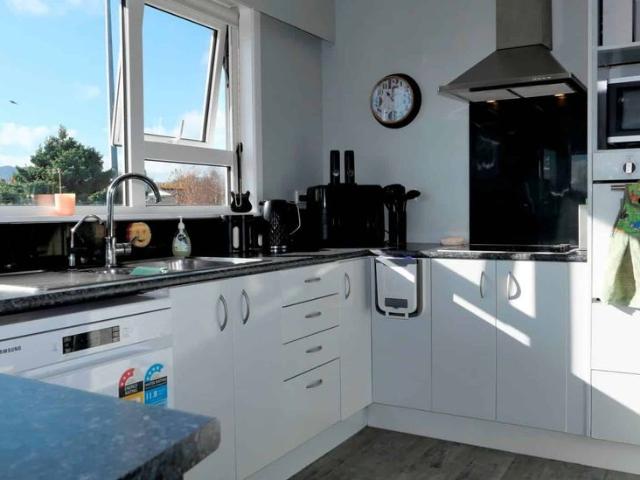 House for rent in Paraparaumu Beach, Wellington