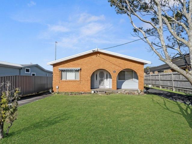 House for sale in Killarney Vale, New South Wales