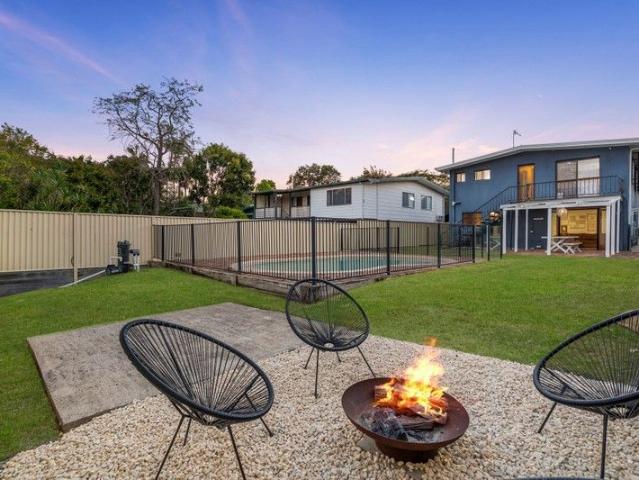 House for sale in Ashmore City, Queensland