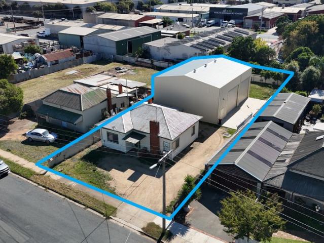 Warehouse for sale in Shepparton, Victoria