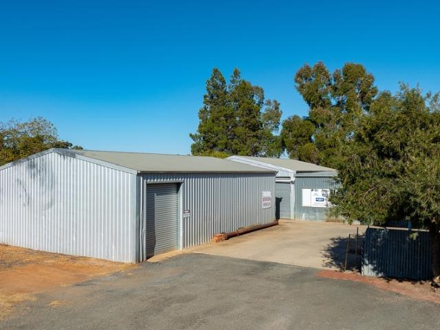 Warehouse for rent in Renmark, South Australia