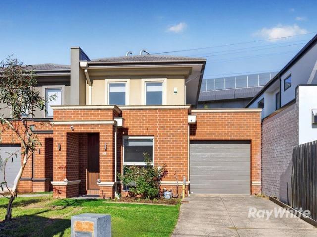 Townhouse for sale in Camerons Creek, Victoria