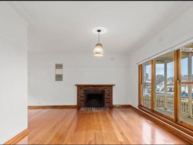 House for rent in Montmorency, Melbourne