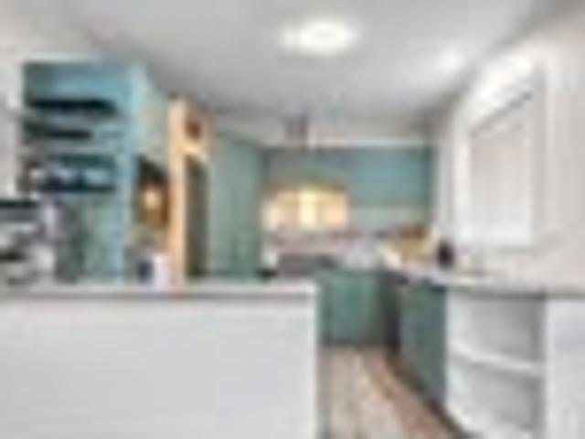 House for sale in Chaslands, Canterbury