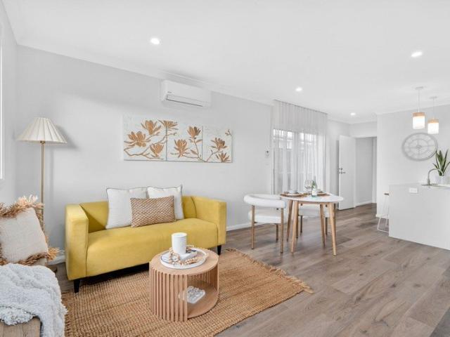Villa for sale in Thrumster, New South Wales