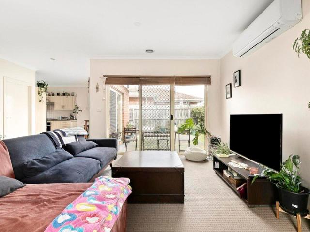 Townhouse for sale in Camerons Creek, Victoria