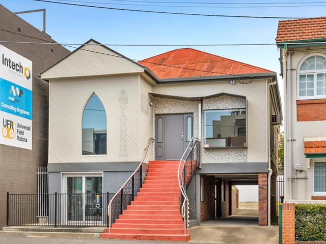 Office for rent in Toombul, Queensland