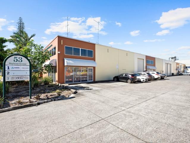 Warehouse for rent in Toombul, Queensland