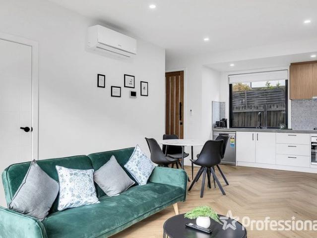 Townhouse for rent in Camerons Creek, Victoria