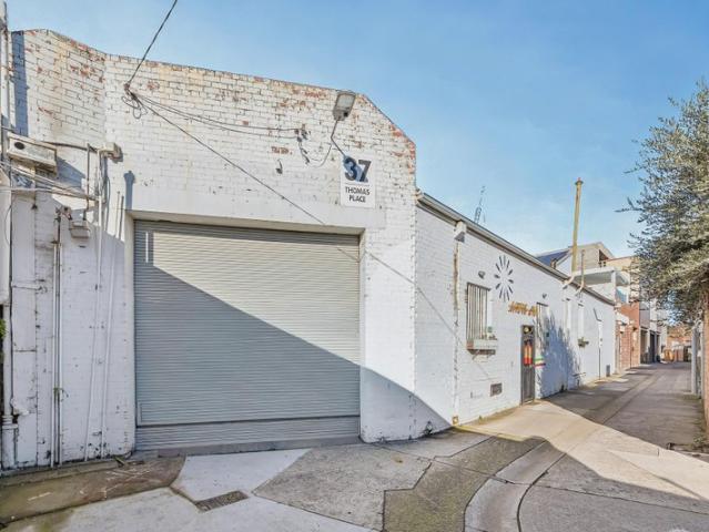 Warehouse for rent in Camerons Creek, Victoria