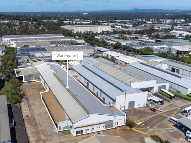 Warehouse for rent in Toombul, Queensland