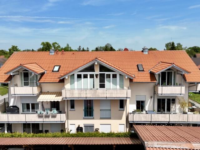 Dachgeschosswohnung kaufen in Willing, Bad Aibling