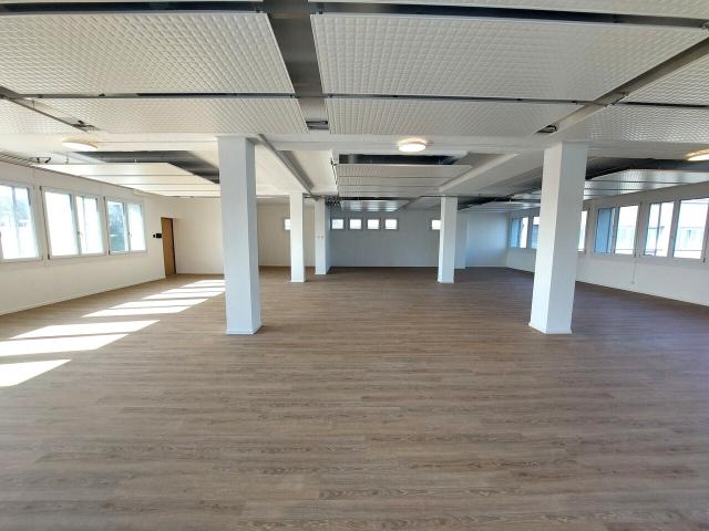 Büro mieten in Préverenges, Waadt