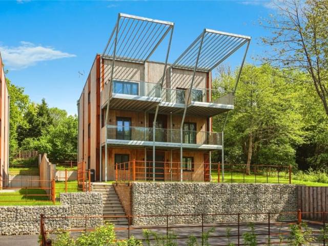 Apartment for rent in Heathlands, East Sussex