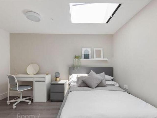 House for rent in Lyons, Greater London