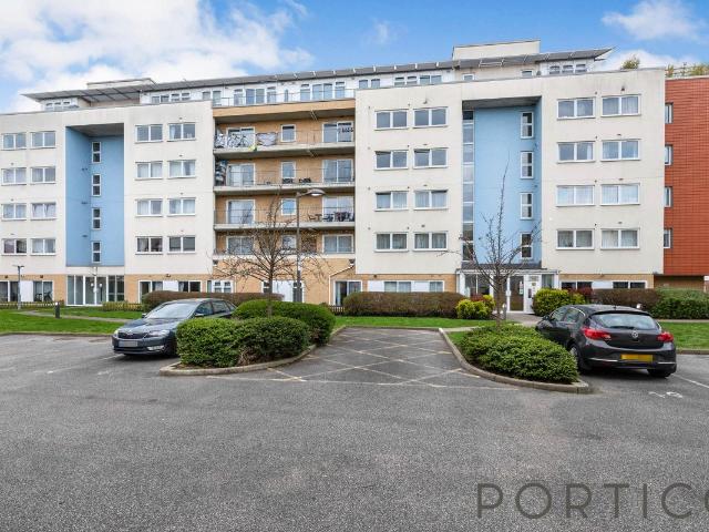 Apartment for rent in Maryland, Greater London