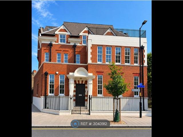 Apartment for rent in Browning Estate, Greater London