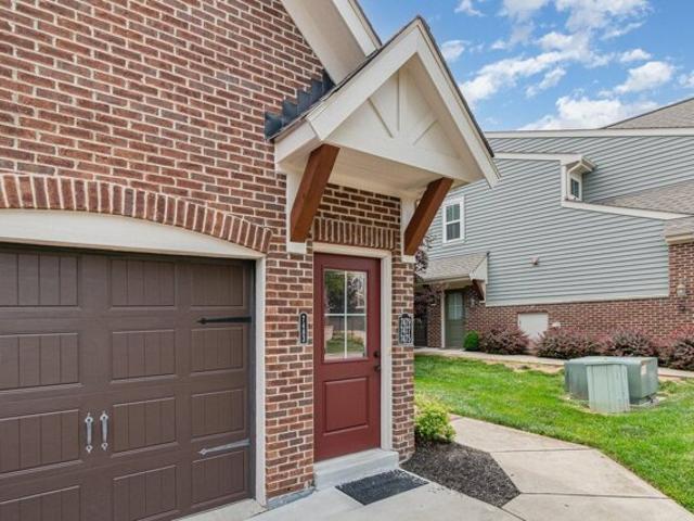 Condo for sale in Alexandria