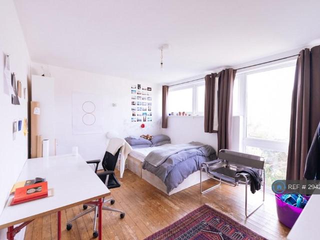 House for rent in Camberwell, Greater London