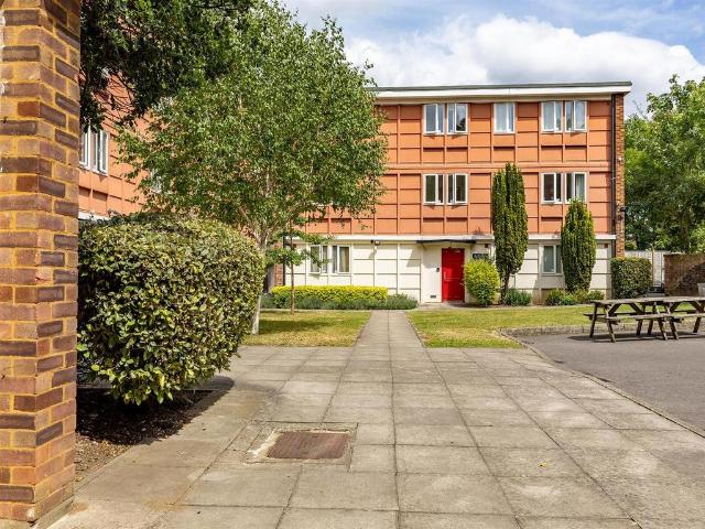 Apartment for rent in Camberwell, Greater London