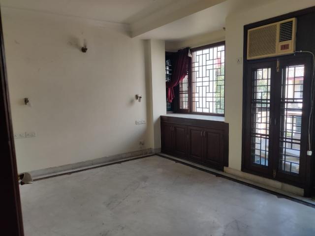 Property for sale in Deri