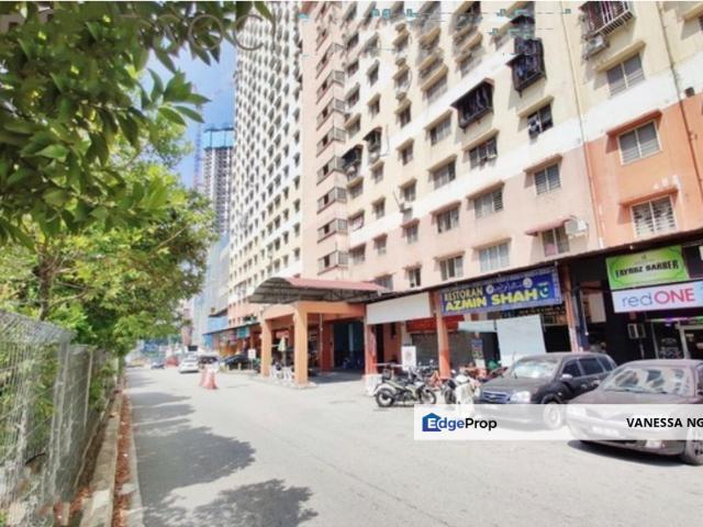 Shop for rent in Petaling, Damansara Damai