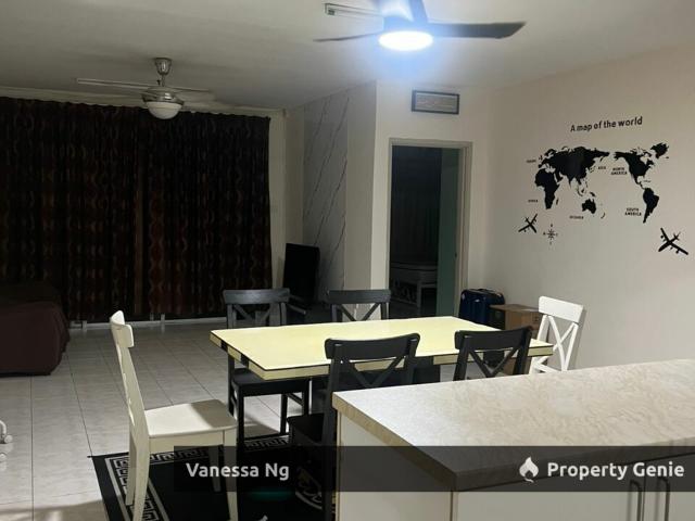 Apartment for sale in Petaling, Damansara Damai