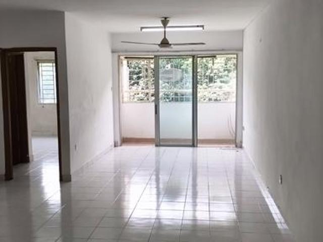Apartment for sale in Petaling, Damansara Damai