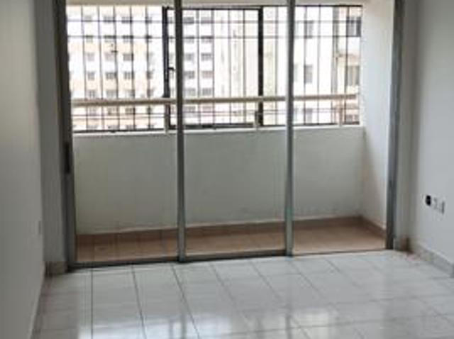 Apartment for sale in Petaling, Damansara Damai