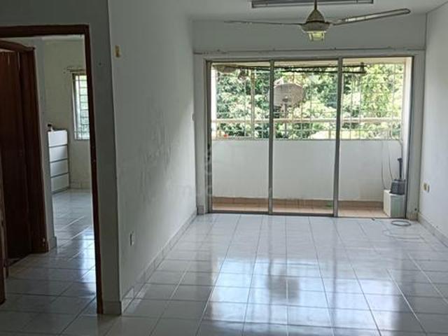 Apartment for sale in Petaling, Damansara Damai