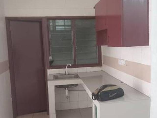 Apartment for sale in Petaling, Damansara Damai
