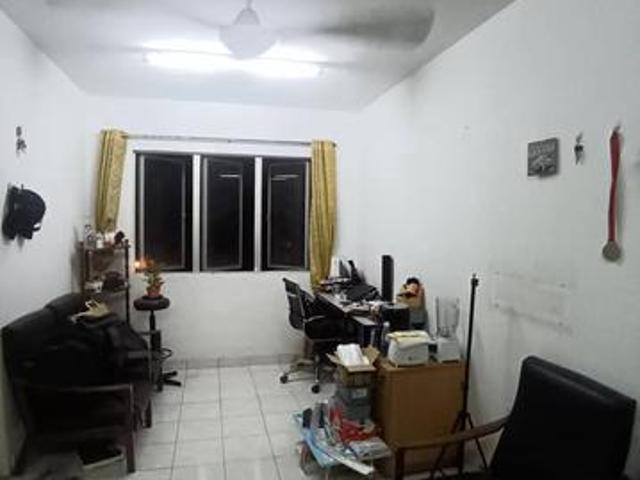 Apartment for sale in Petaling, Damansara Damai
