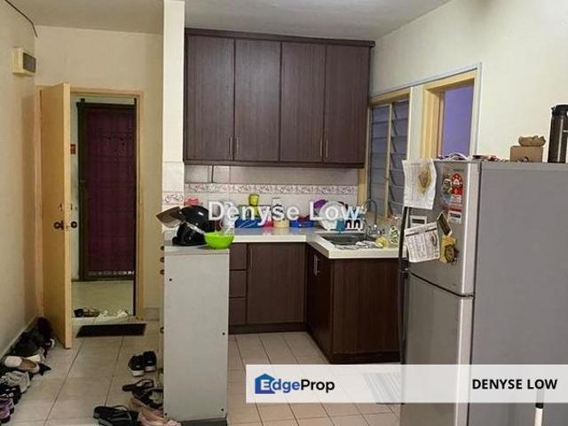 Flat for sale in Petaling, Damansara Damai