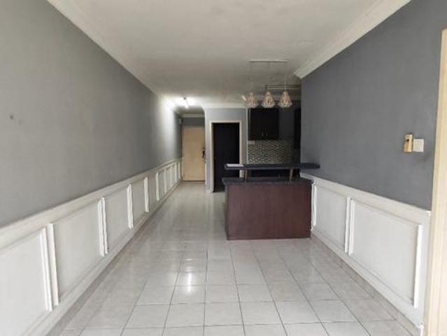 Apartment for sale in Petaling, Damansara Damai