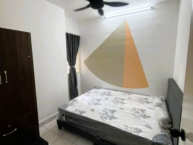 Room for rent in Petaling, Damansara Damai