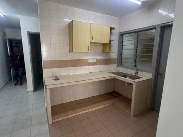 Apartment for sale in Petaling, Damansara Damai