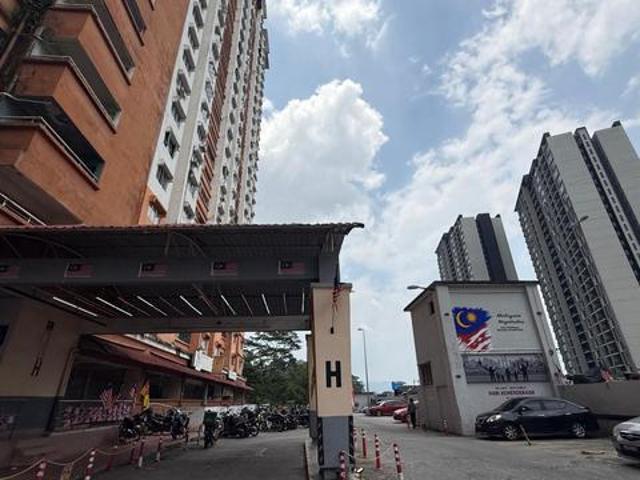 Apartment for sale in Damansara Perdana (PJU 8), Petaling Jaya