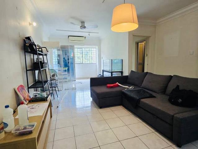 Apartment for sale in Petaling, Damansara Damai