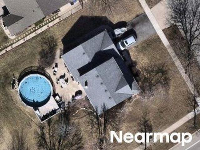 House for sale in Mchenry, Illinois
