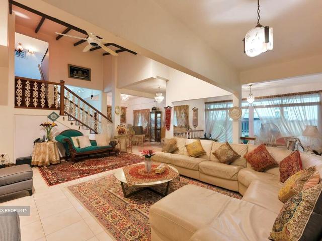 Detached House for sale