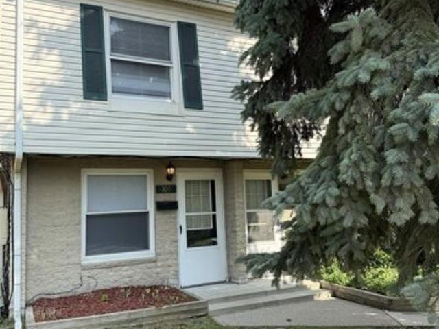 House for sale in Mount Clemens