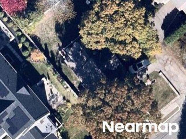 House for sale in Newton Highlands