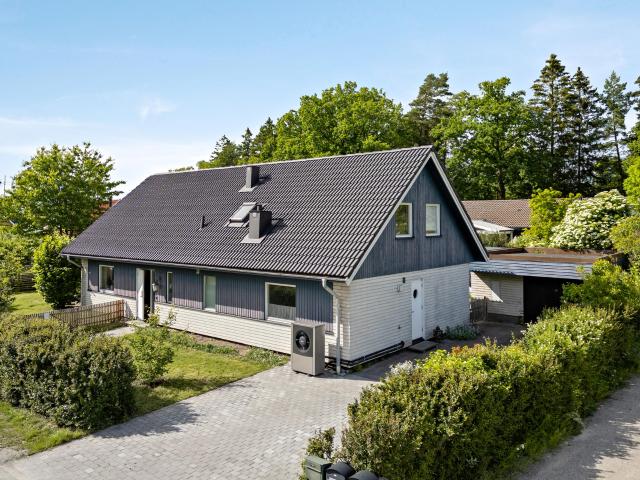 Villa till salu i Ekerö, Stockholm