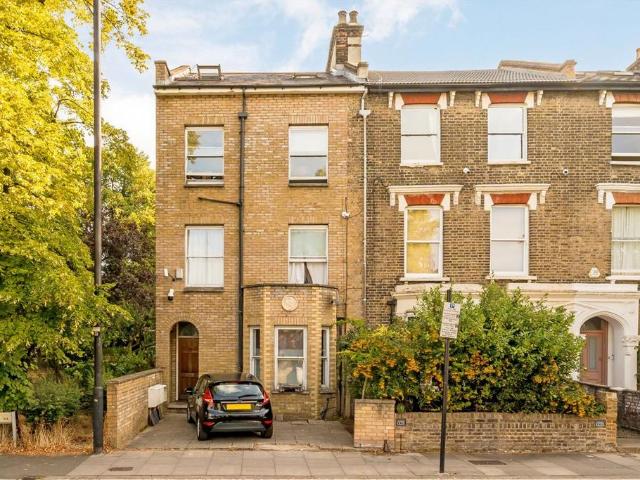 Apartment for rent in Stroud Green, Greater London