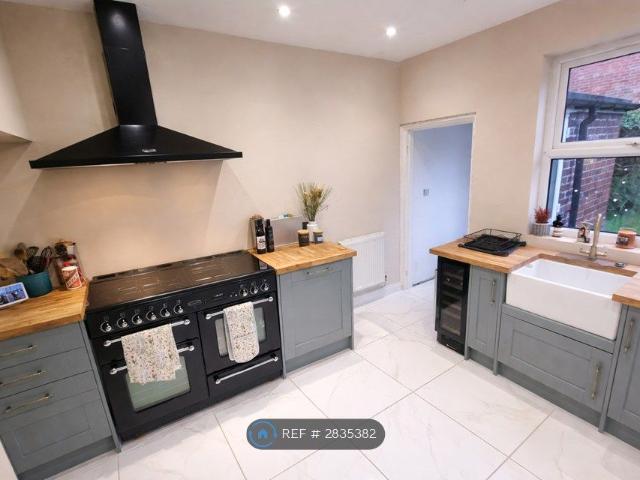 Room for rent in Woodseats, South Yorkshire