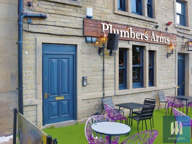 Studio for rent in Folly Hall, Kirklees