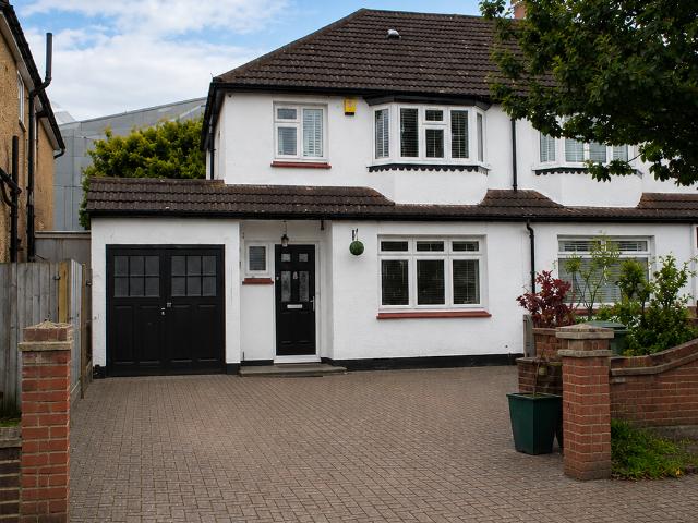 House for rent in The Wrythe, Greater London