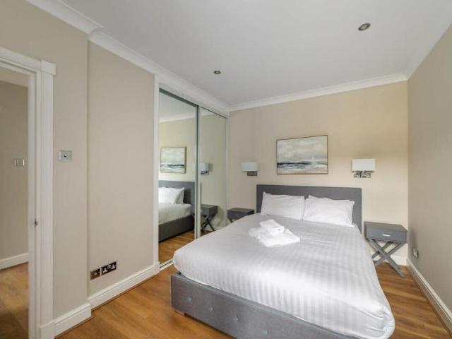 Apartment for rent in St. George in the East, Greater London