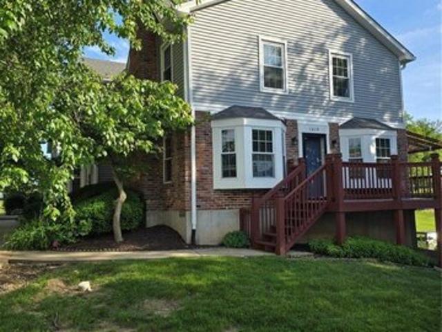 Condo for sale in Saint Charles Condo for sale in Saint Charles
