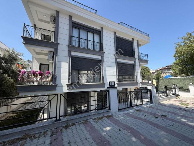Şenlikköy Mahallesi, Bakırköy içerisinde kiralık mülk